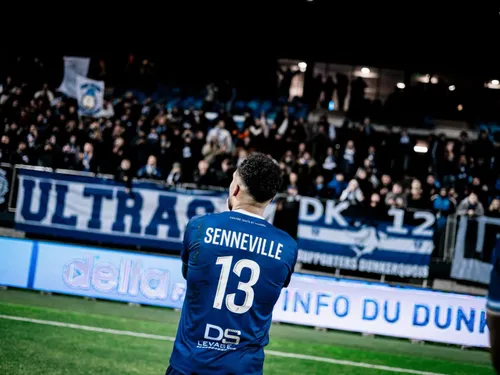 Foot : Delta FM derrière le joueur de Dunkerque Junior Senneville à...